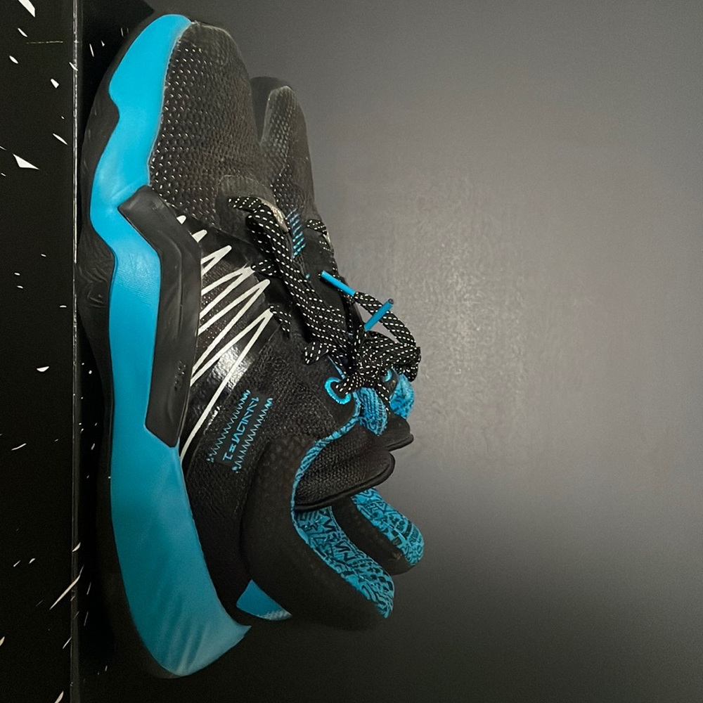 Donovan Issue 1 Basketball shoes